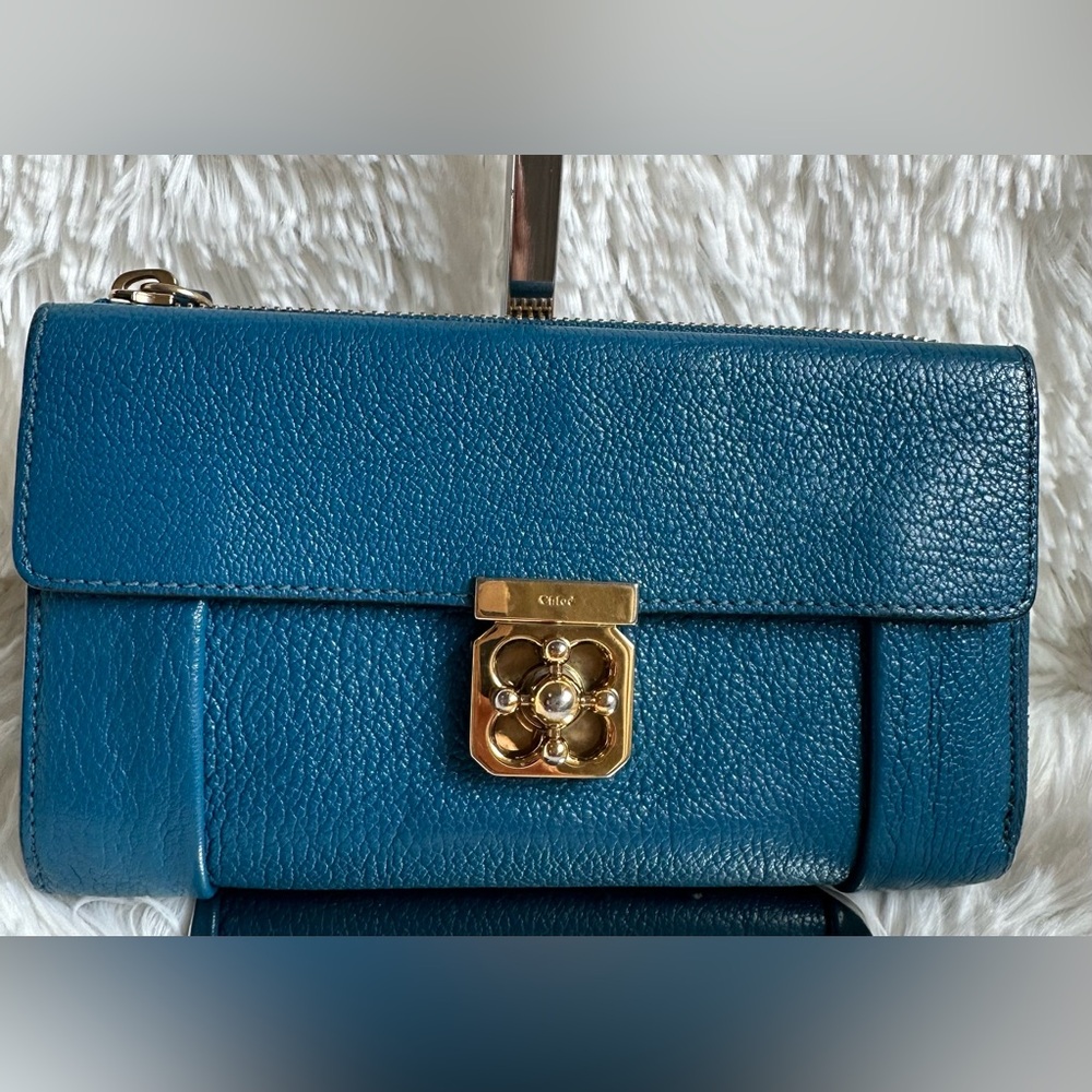 CHLOE VINTAGE ELISE BLUE LEATHER
ZIP WALLET